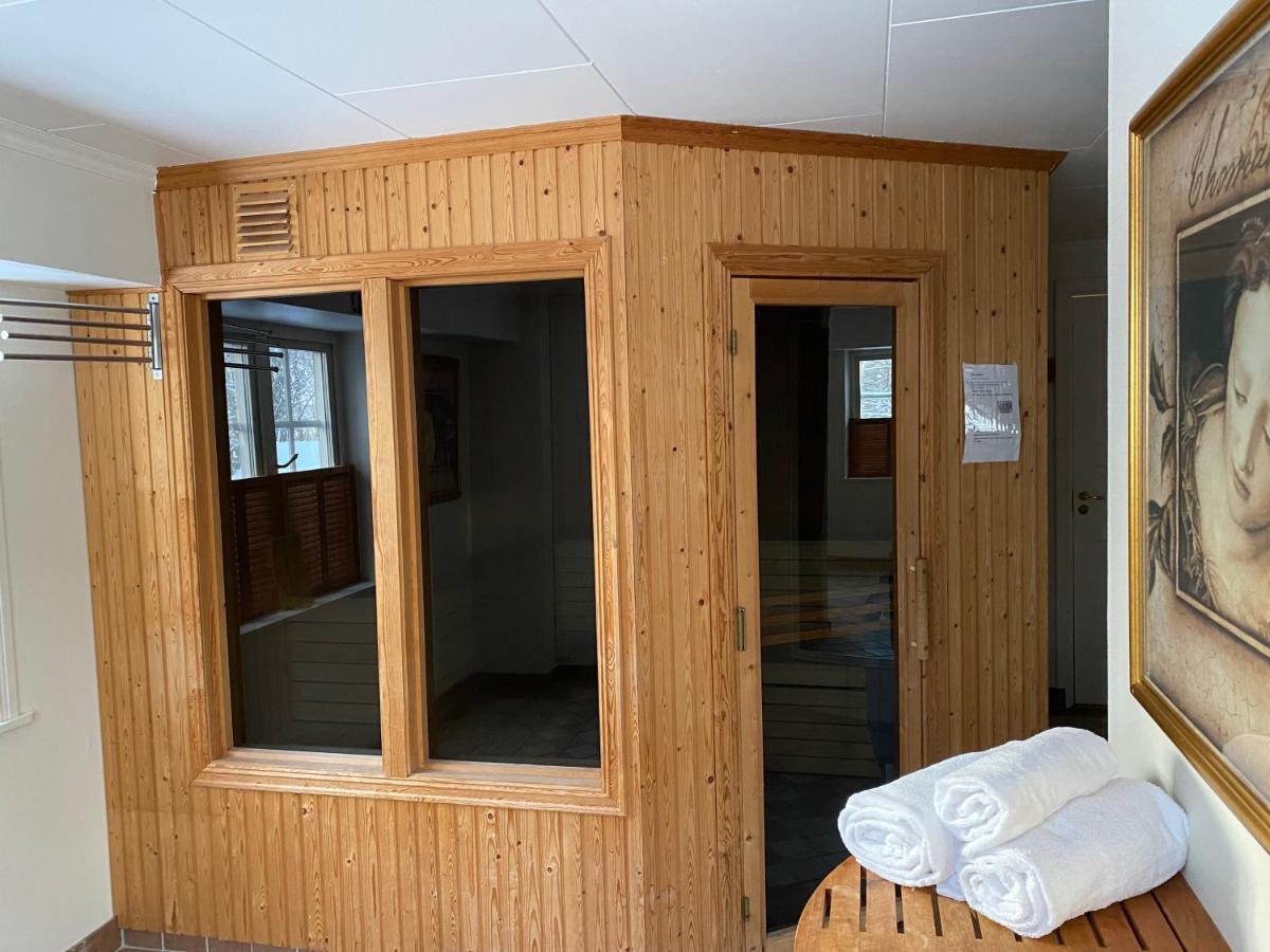 Apertins Hotell Kil Exterior photo